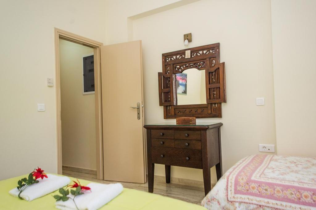 Cozy Flats In An Olive Grove By The Sandy Beach Kanalos Luaran gambar